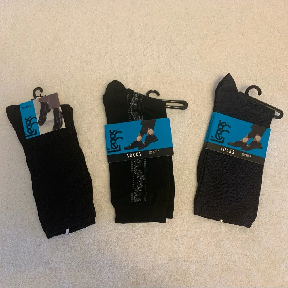 Women’s Shoe Sz 5-9 L’eggs Socks LOT of 3 Black / One w/ Floral Design VTG NWTS